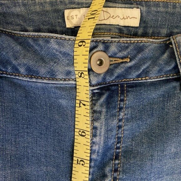 Patchwork Denim Jeans By Cato Est. 1946 Size 10 Mid-Rise Contemporary Style - Picture 6 of 8